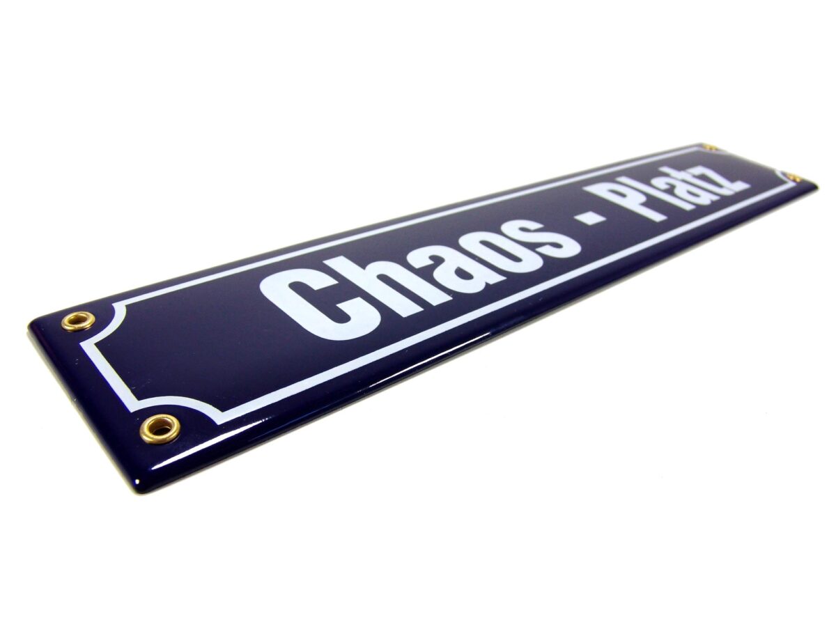 Straßenschild aus Emaille - Chaos Platz - Vintage Look